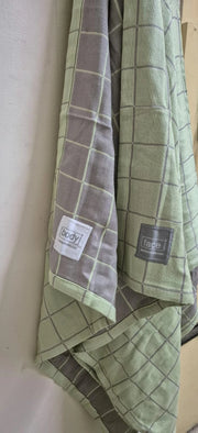 Customer photo of Banana Double Cloth Bath Towel | 75 x 150 cm - Gifting Canister