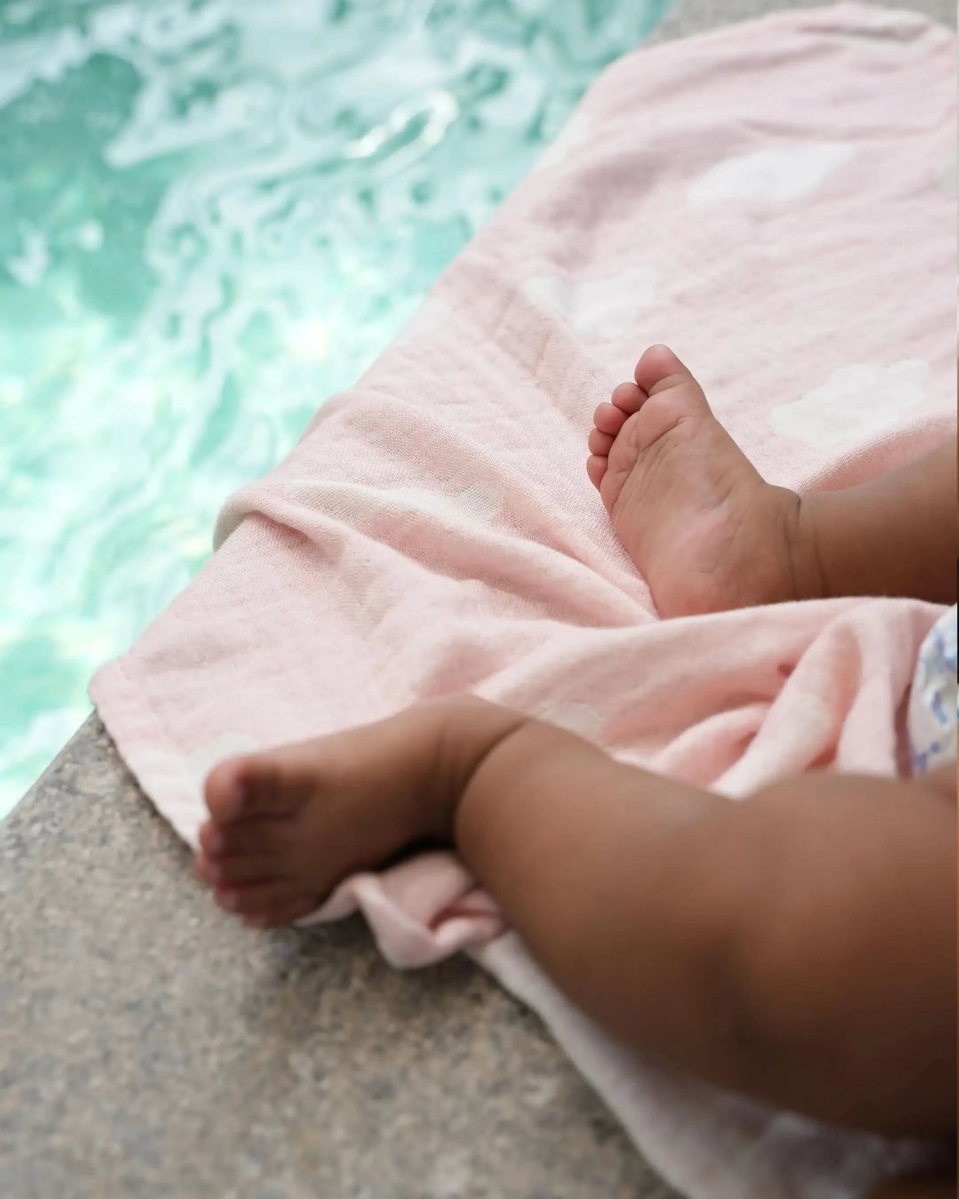 Aluvera baby bath Cloud towel , 300 GSM , 60 x 120 cm